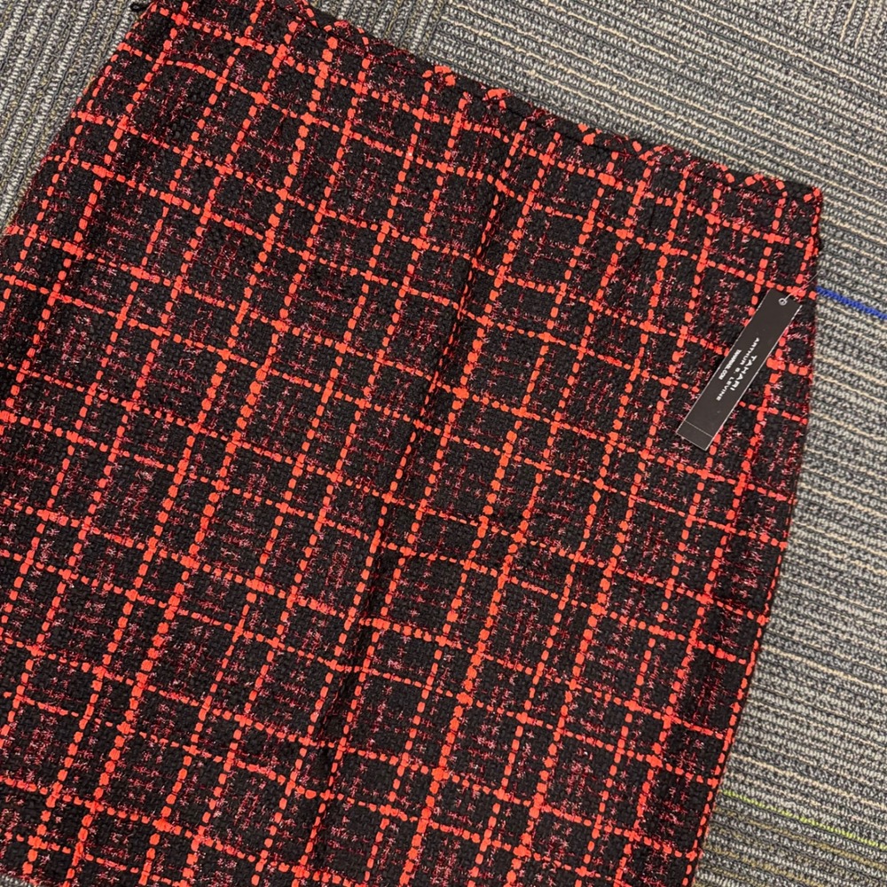 Tahari Arthur Levine Black Red Plaid Tweed Pencil Skirt Size‎ 16